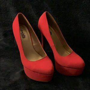 Size 7 hot pink Charlotte Russe platform heels